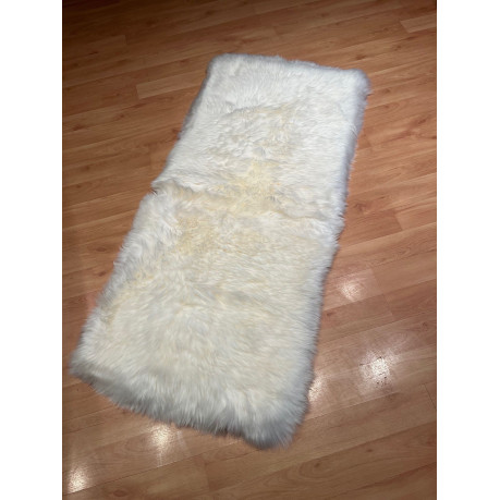 SHEEPSKIN BEDSIDE RUG