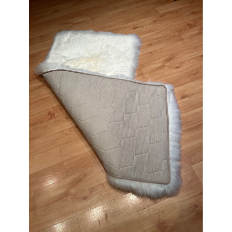 SHEEPSKIN BEDSIDE RUG